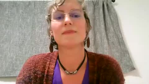 Ameliaishka online show from September 28, 3:59 am