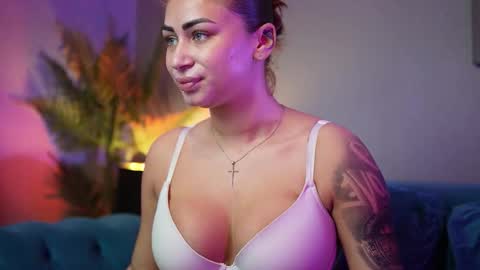  Amelia  online show from November 9, 11:18 pm