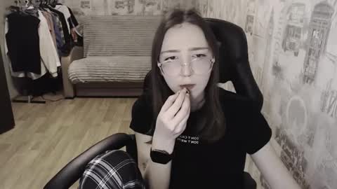 Amelia online show from January 10, 5:02 pm