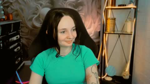 Snapshot of ameliamalina chatting on February 8, 8:42 am Amelia online show from February 8, 8:42 am