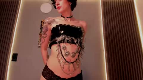 Amelianaughty  online show from May 26, 8:59 pm