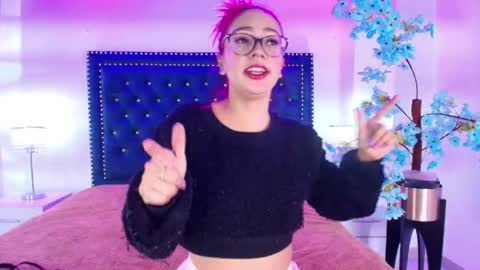Amelie online show from April 22, 11:06 am