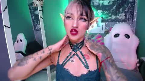 AMELIEROUS .. see you tomorrow  kisses online show from March 27, 3:45 am