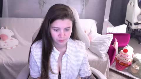 Snapshot of amellymillyy chatting on October 6, 12:45 pm amellymillyy online show from October 6, 12:45 pm