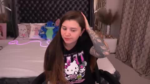 Snapshot of amellymillyy chatting on September 27, 1:31 pm amellymillyy online show from September 27, 1:31 pm