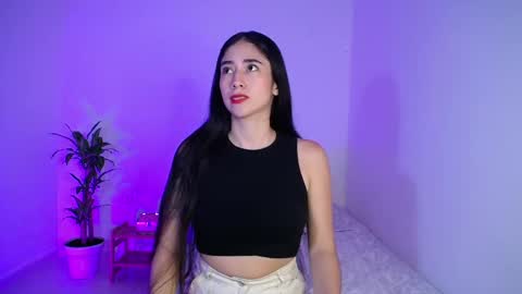 Snapshot of amelycaro chatting on February 5, 2:51 am Amely  online show from February 5, 2:51 am