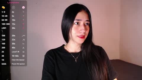 Snapshot of amelycaro chatting on December 5, 5:21 am Amely  online show from December 5, 5:21 am