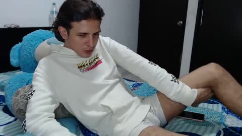 Snapshot of americanbig_dick chatting on February 22, 3:56 am Lucian online show from February 22, 3:56 am