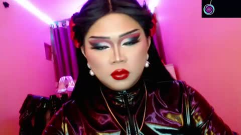 Queen Mireska online show from June 22, 4:14 pm