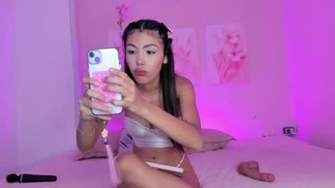 AmiiClark  online show from April 24, 7:16 pm