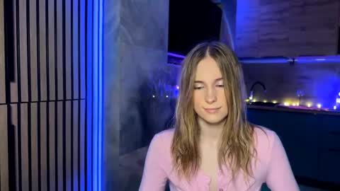 Amily online show from May 18, 4:24 pm