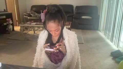 Aulani 3 online show from April 1, 1:41 pm