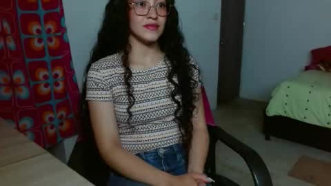 amitlu_ online show from October 22, 7:26 pm