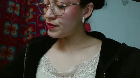 amitlu_ online show from November 6, 6:22 pm