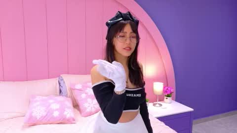    online show from January 15, 3:32 pm