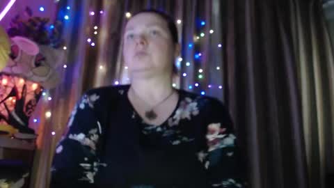 amorelara online show from May 14, 3:43 pm