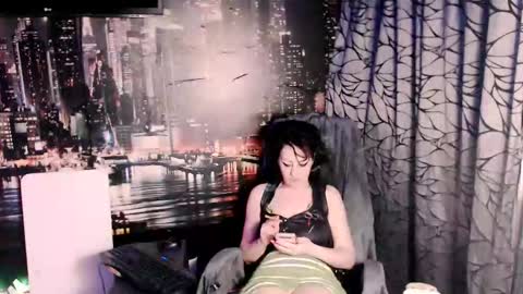 Sarah online show from March 5, 7:12 pm