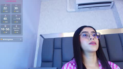 amy__wats0n online show from April 16, 7:14 pm