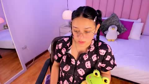 Aleja   online show from November 16, 11:51 pm