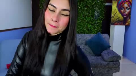 Amy online show from November 19, 7:23 pm