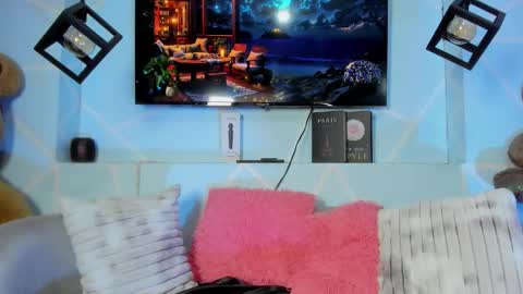 Emy Noa  online show from March 18, 1:22 am