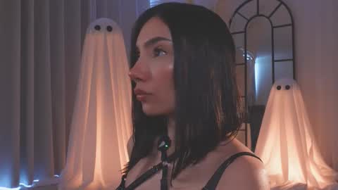 Amy Armstrong online show from October 20, 2:22 pm