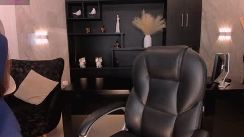 Amy  online show from January 10, 8:04 pm