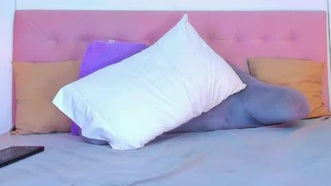 Amyevaans1 online show from April 9, 3:18 pm