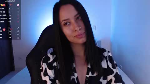 Jenn  online show from December 11, 3:26 pm