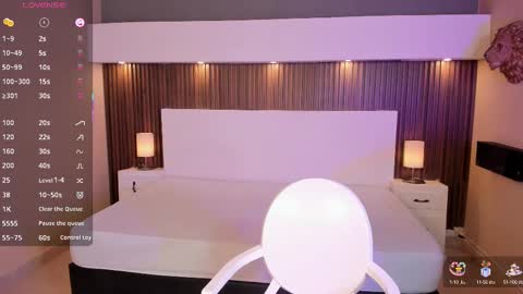 amyjohnsonn online show from September 19, 2:21 pm