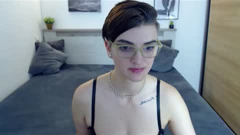 Hi there guys  My pleasure in your hands  pvt is open online show from November 21, 8:01 am