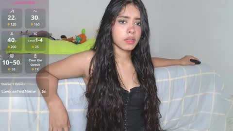 amynovaaa online show from May 7, 8:15 pm