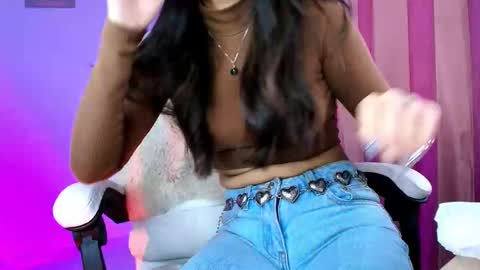 Amy ... Nice to meet u   thumb up me please its important online show from November 11, 7:10 am