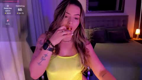 Snapshot of amywoods chatting on September 10, 9:38 pm    online show from September 10, 9:38 pm