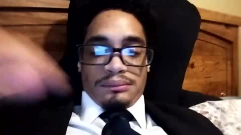 an377432 online show from March 9, 7:48 pm