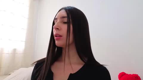 Snapshot of ana_castilo chatting on October 20, 1:38 pm Ana  IG an castillo 1 online show from October 20, 1:38 pm