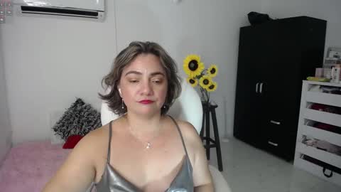  Ana  online show from February 19, 2:33 am