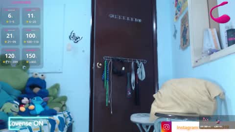 Snapshot of ana_loveee chatting on October 6, 8:37 pm Ana lopez - Cameltoe girl  online show from October 6, 8:37 pm