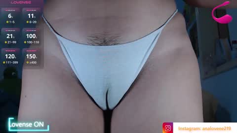 Snapshot of ana_loveee chatting on October 18, 3:22 am Ana lopez - Cameltoe girl  online show from October 18, 3:22 am