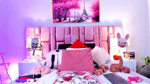 Snapshot of anaa_bellaa chatting on October 22, 12:29 pm anaa_bellaa online show from October 22, 12:29 pm
