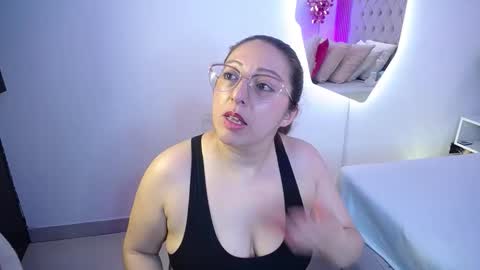 Ana Moon  online show from March 11, 5:32 am