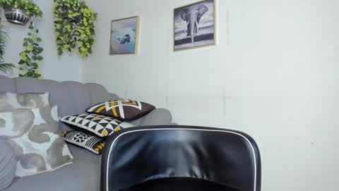 Anahi online show from March 8, 3:24 pm