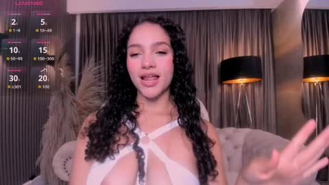 Anahi Curlie online show from May 7, 11:17 am