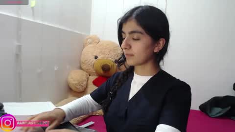 Anahi Browns online show from October 6, 8:48 pm