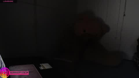 Anahi Browns online show from November 13, 9:39 pm