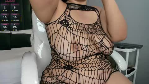 anaira online show from October 11, 11:59 am