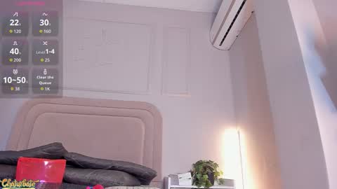 anamonroee online show from October 26, 1:12 pm