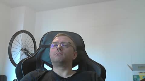 Andi online show from March 11, 9:34 am