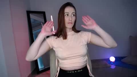 anastasia_doll8 online show from March 12, 9:40 pm