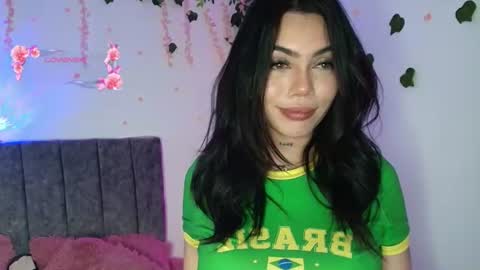 Andra de la Rosse online show from June 13, 4:34 am